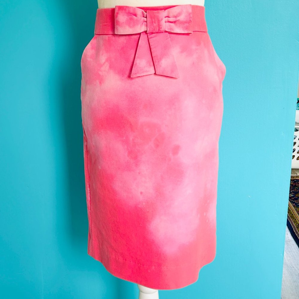 J. Crew Double serge bow pencil skirt in coral watercolor wash (size 6)